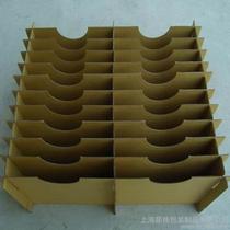 《商標法》規(guī)定馳名商標將不得用于產(chǎn)品包裝和商業(yè)活動 2014/5/30 11:38:22 馳名商標“中看不中用”了。5月1日實施的新《商標法》規(guī)定，生產(chǎn)、經(jīng)營者不能將“馳名商標”字樣用于商品、商品包裝或者容器上，也不能用于廣告宣傳、展覽以及商業(yè)活動中。法學界人士認為，這一新規(guī)將有效整治當下馳名商標認證中的各種亂象，讓馳名商標回歸其重在保護企業(yè)知識產(chǎn)權的本原。 　　金華近半馳名商標誕生于官司 　　去